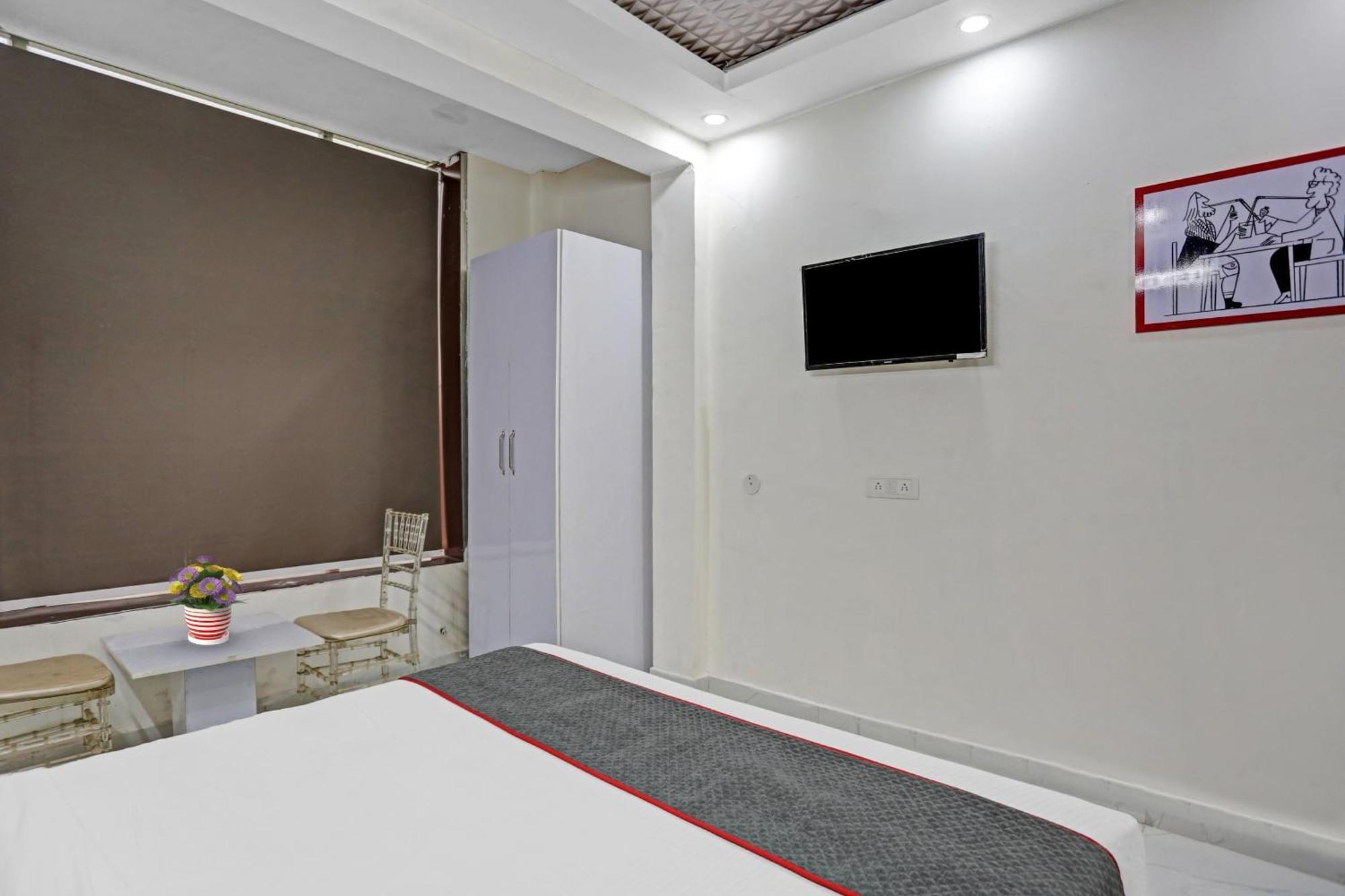 Hotel O Heritage Inn Нойда Екстер'єр фото